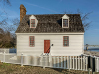 Archer House at Yorktown Beach